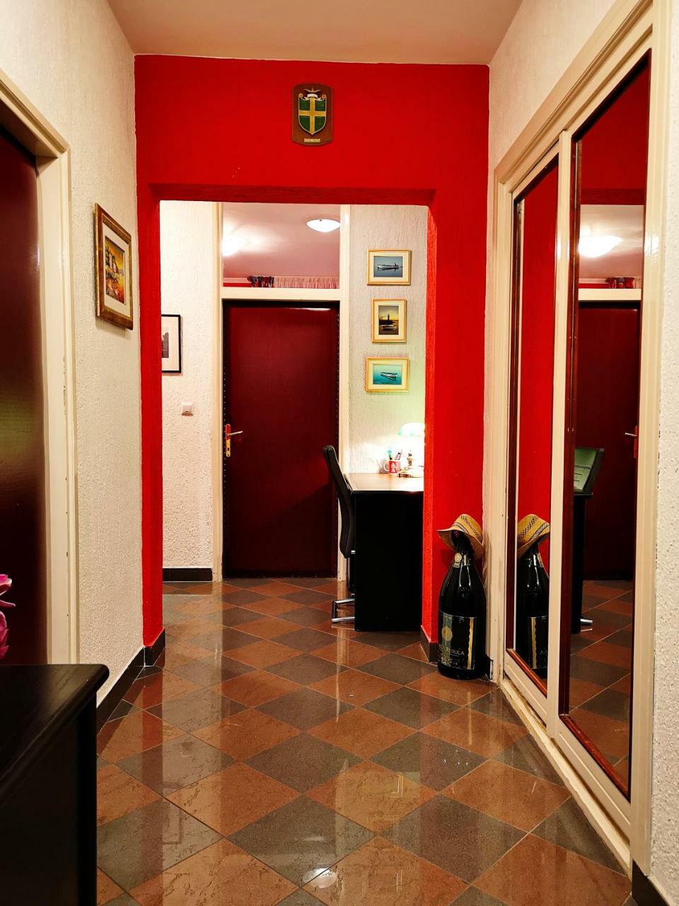 Apartman Ladybird Pula Eksteriør billede